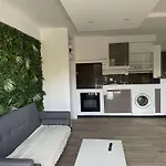 Chill Room 06